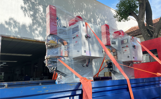 中频点焊机出货