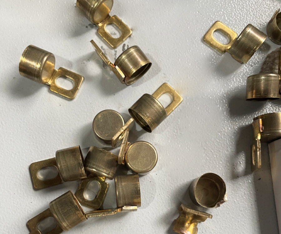 保险丝导电套焊接 保险丝导电套焊接